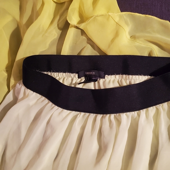 Yellow summer skirt - Picture 1 of 2